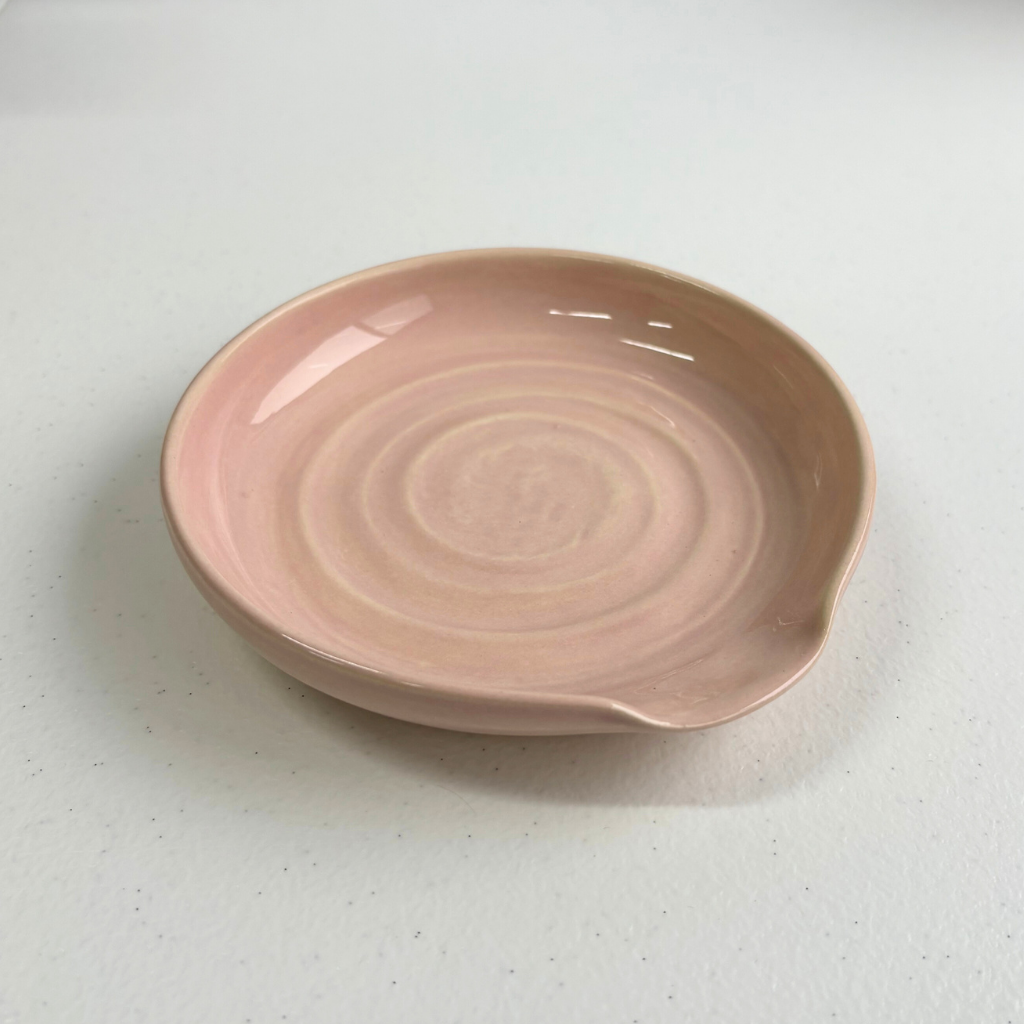 Spoon Rest in Off White Clay in Soft Pink Gloss – Clay Create Australia