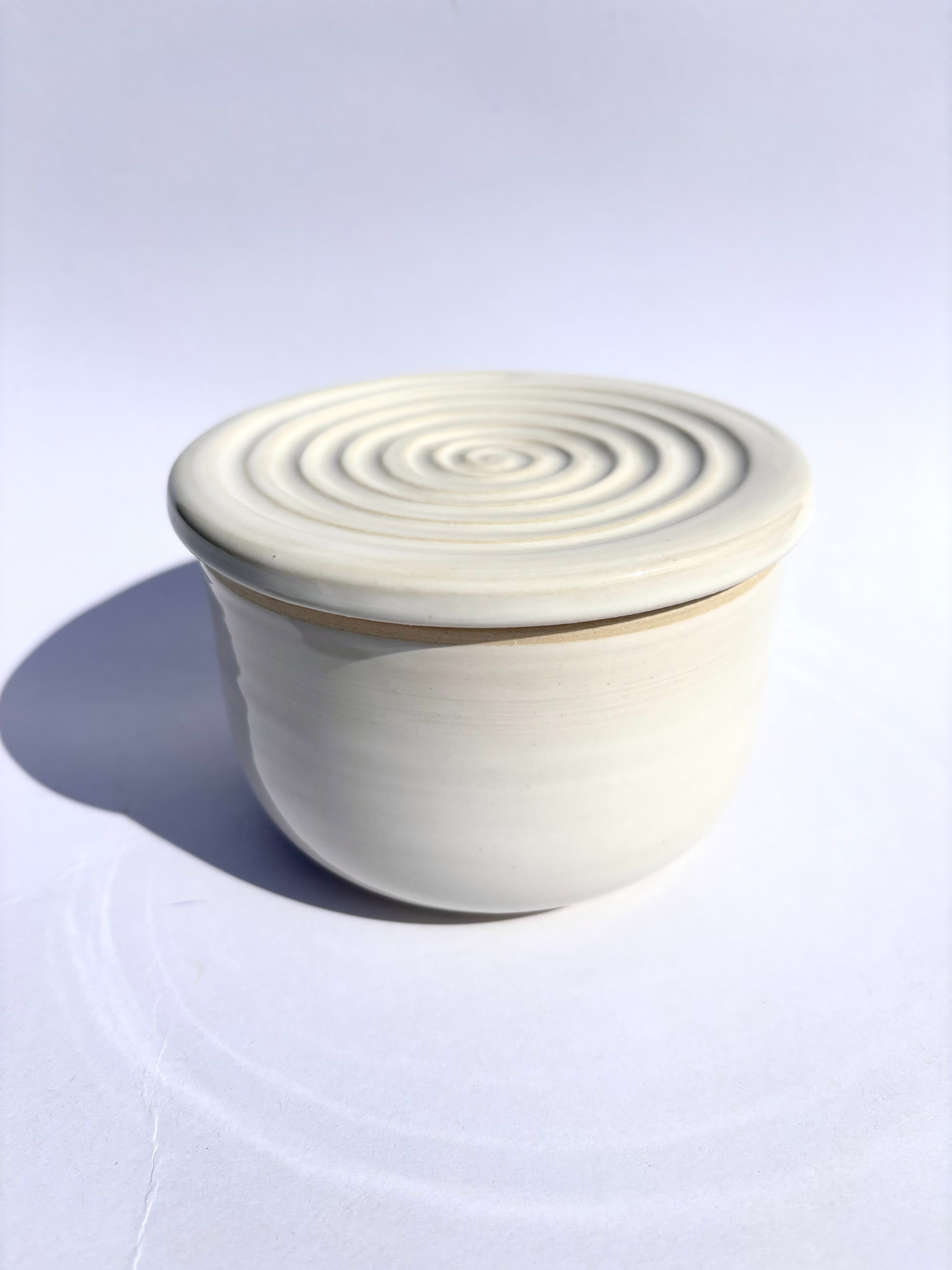 Butter Bell in Off White Clay in White Gloss – Clay Create Australia