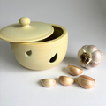 Garlic Keeper in Off White Clay in Sealers Cove Matte – Clay Create Australia