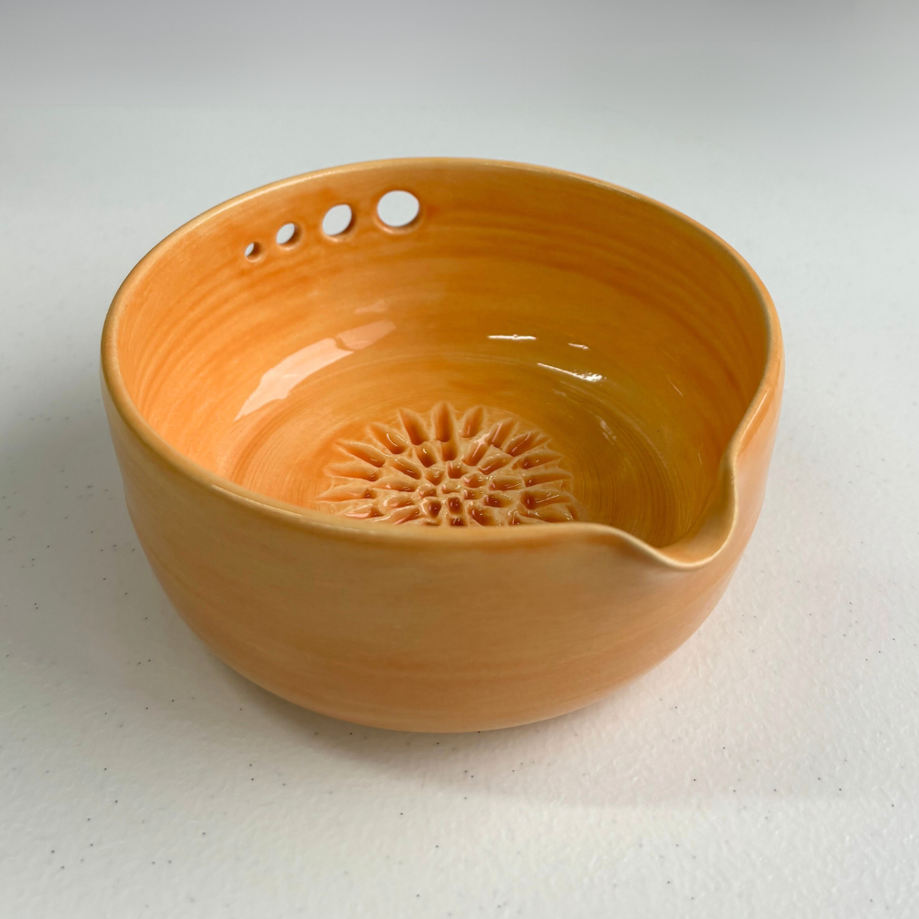 Grater Dressing Bowl in Off White Clay in Apricot Gloss – Clay Create Australia