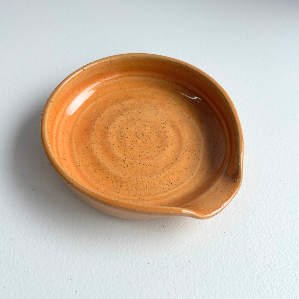 Spoon Rest in Tan Speckled Clay in Apricot Gloss – Clay Create Australia