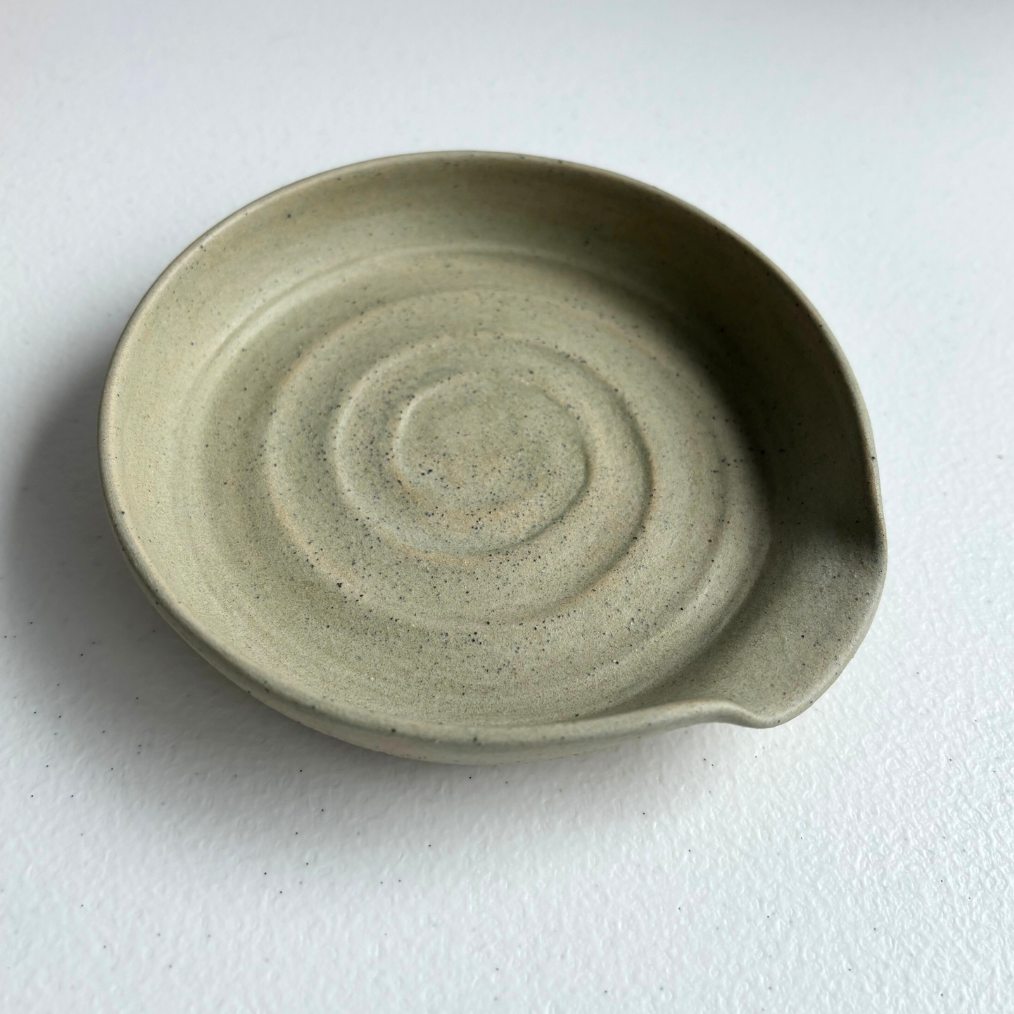 Spoon Rest in Tan Speckled Clay in Waterfall Matte – Clay Create Australia